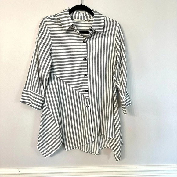 Soft Surroundings Women's Asymmetrical 3/4 Sleeve Striped Top Size PXS GUC - Picture 2 of 10
